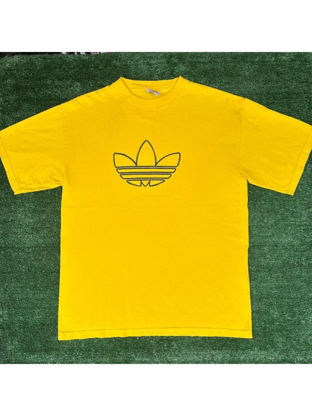 Vintage 90s Adidas Trefoil Outline T-Shirt Yellow M Athletic Sporty Streetwear